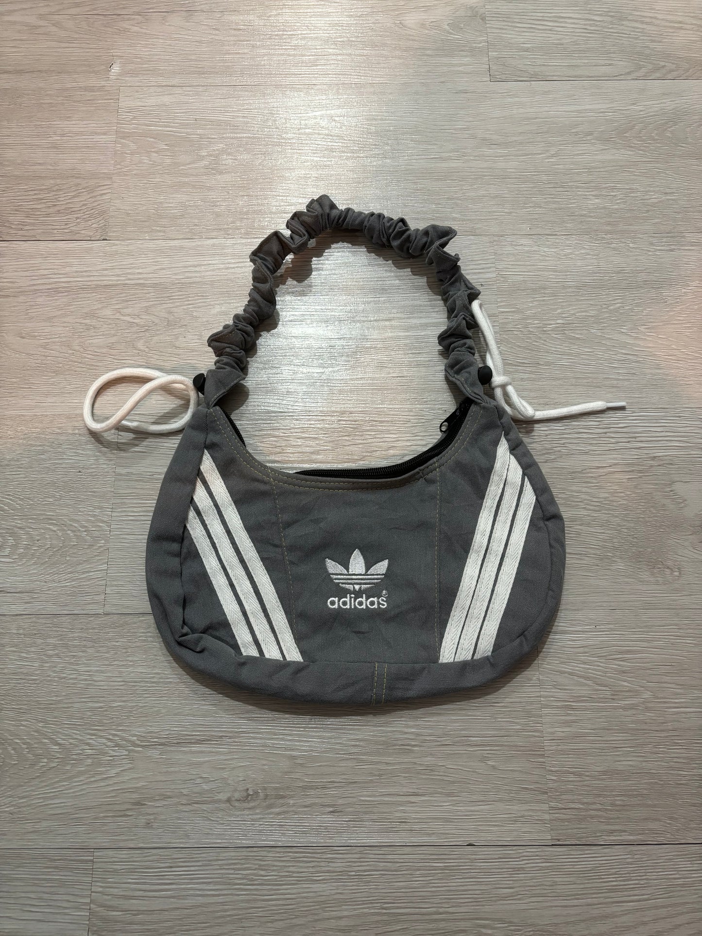 Adidas Remake Bag (灰)