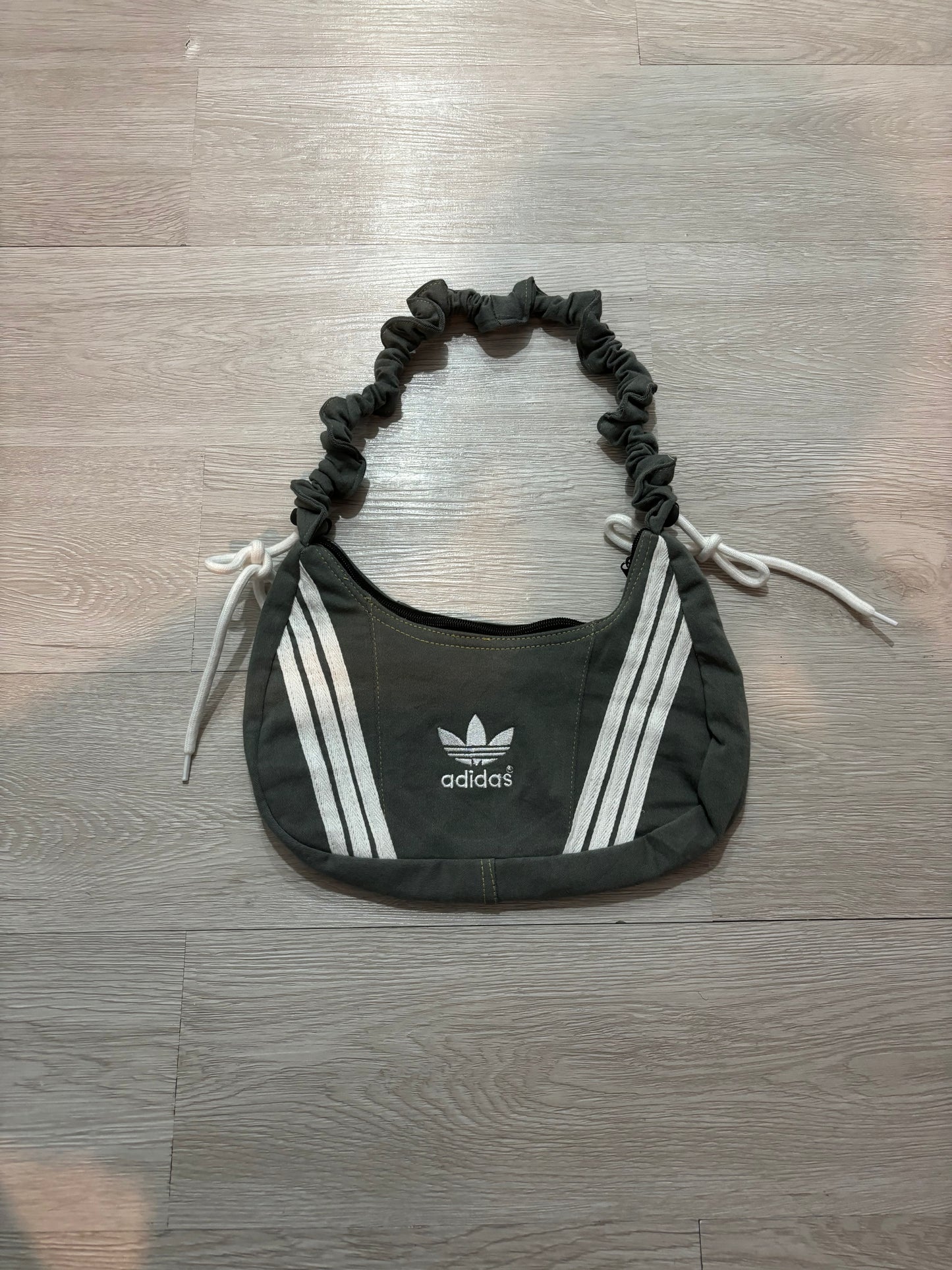Adidas Remake Bag (湖水綠)