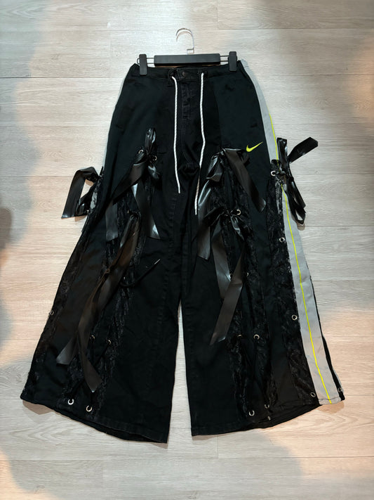 Nike Remake Ribbon Pants