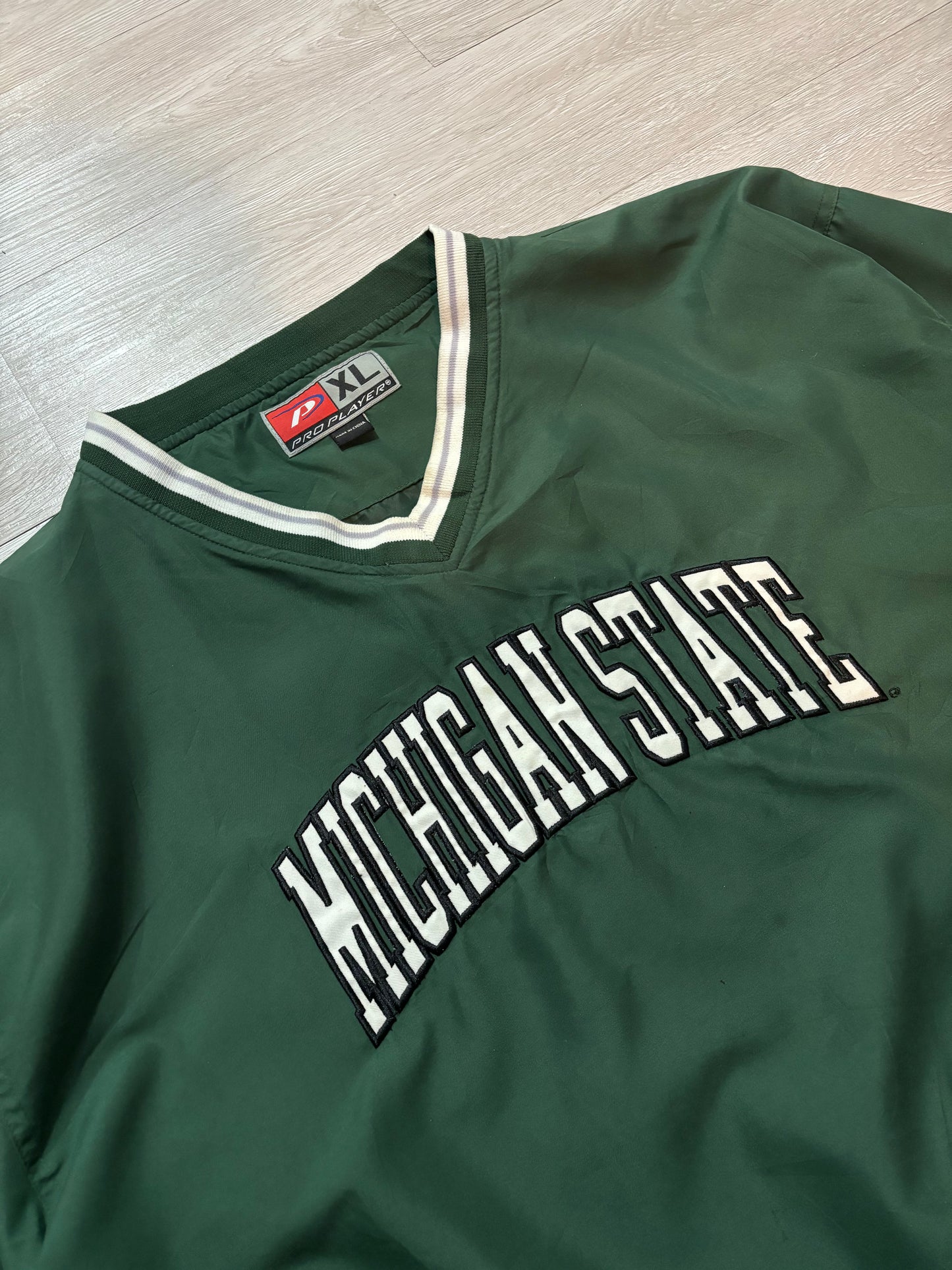 Vintage Teams V Neck (微瑕)