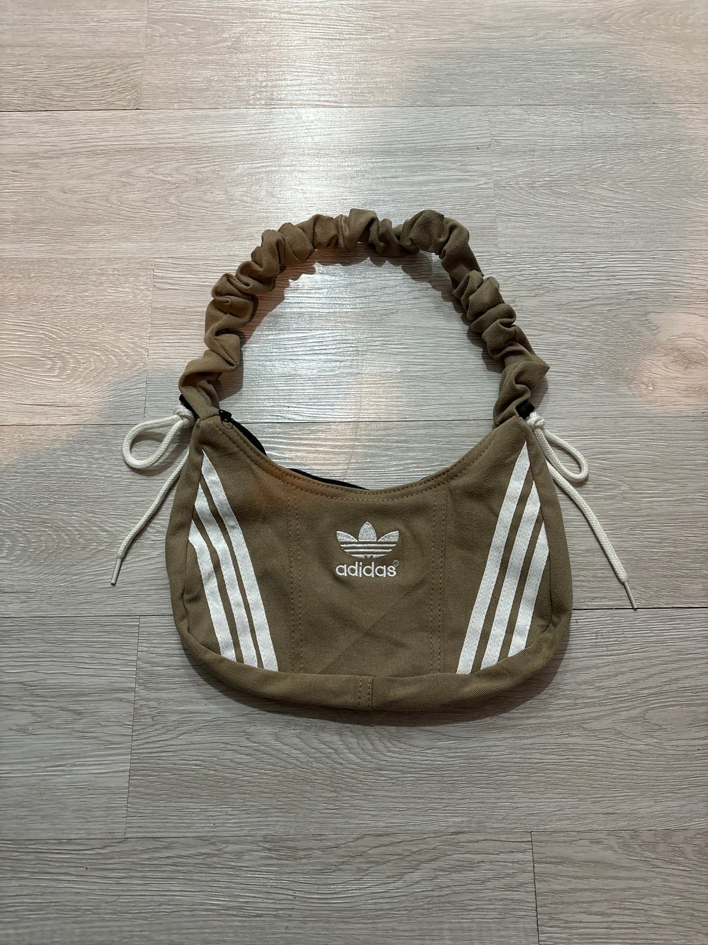 Adidas Remake Bag (卡其色)