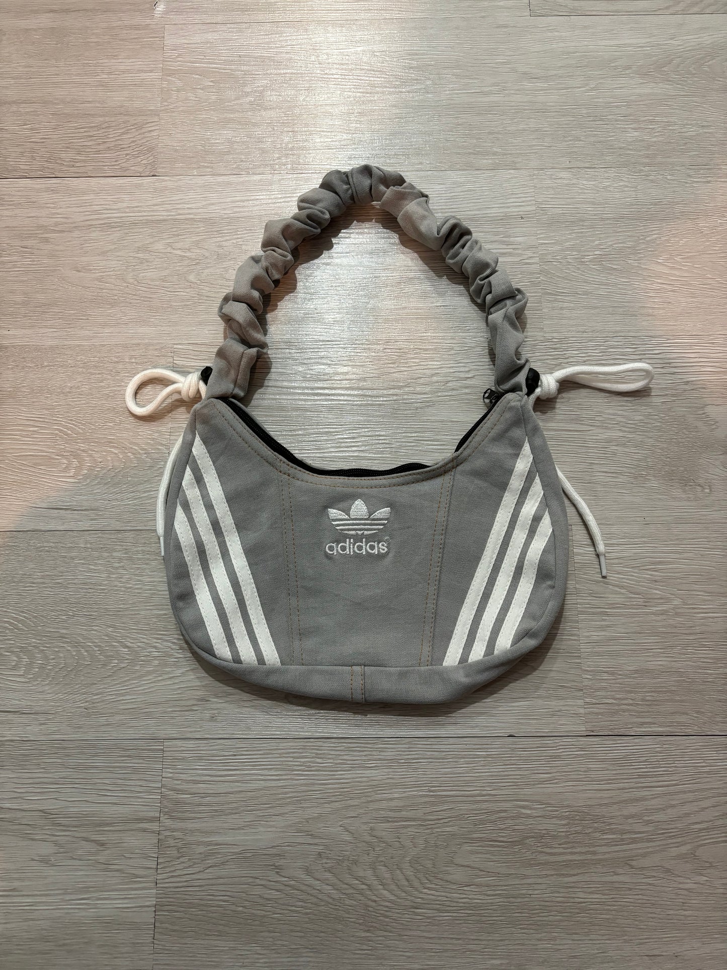 Adidas Remake Bag (淺灰)